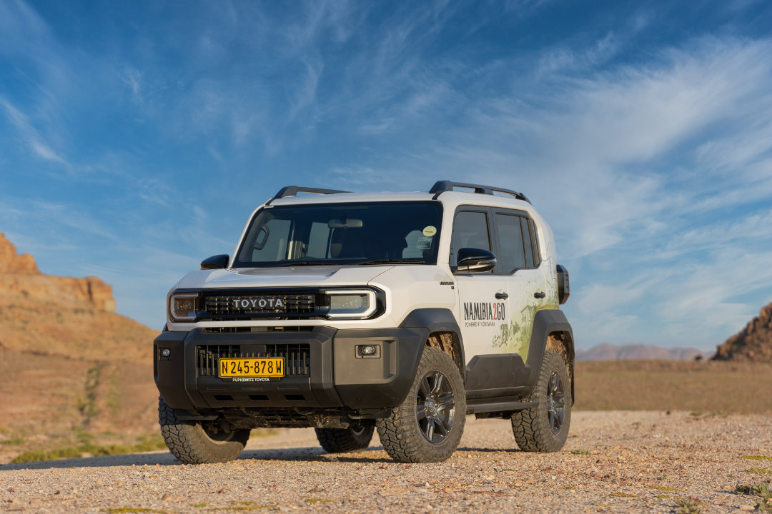 ToyotaLandCruiserMiniFJ51-img2