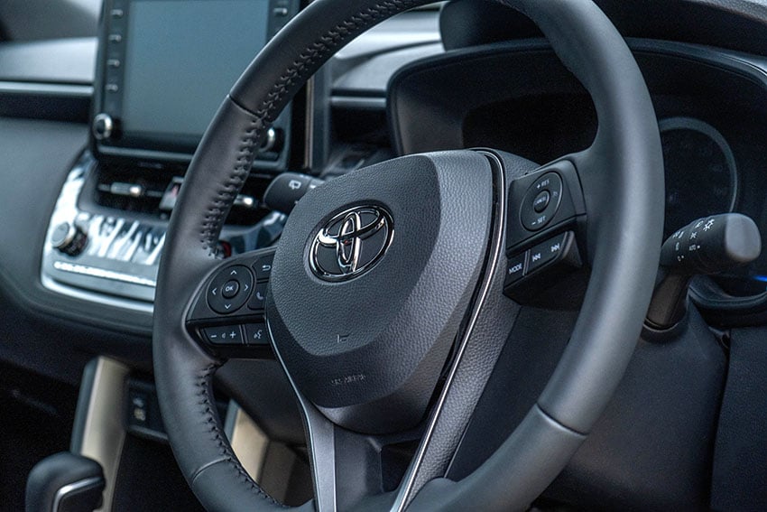 Toyota Corolla Hybrid, rental car, Namibia, steering wheel